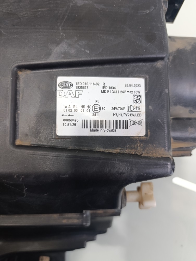Farol Do Lado Direito Caminhão Daf Xf Modelos 2018/2023 Direito/passageiro 7