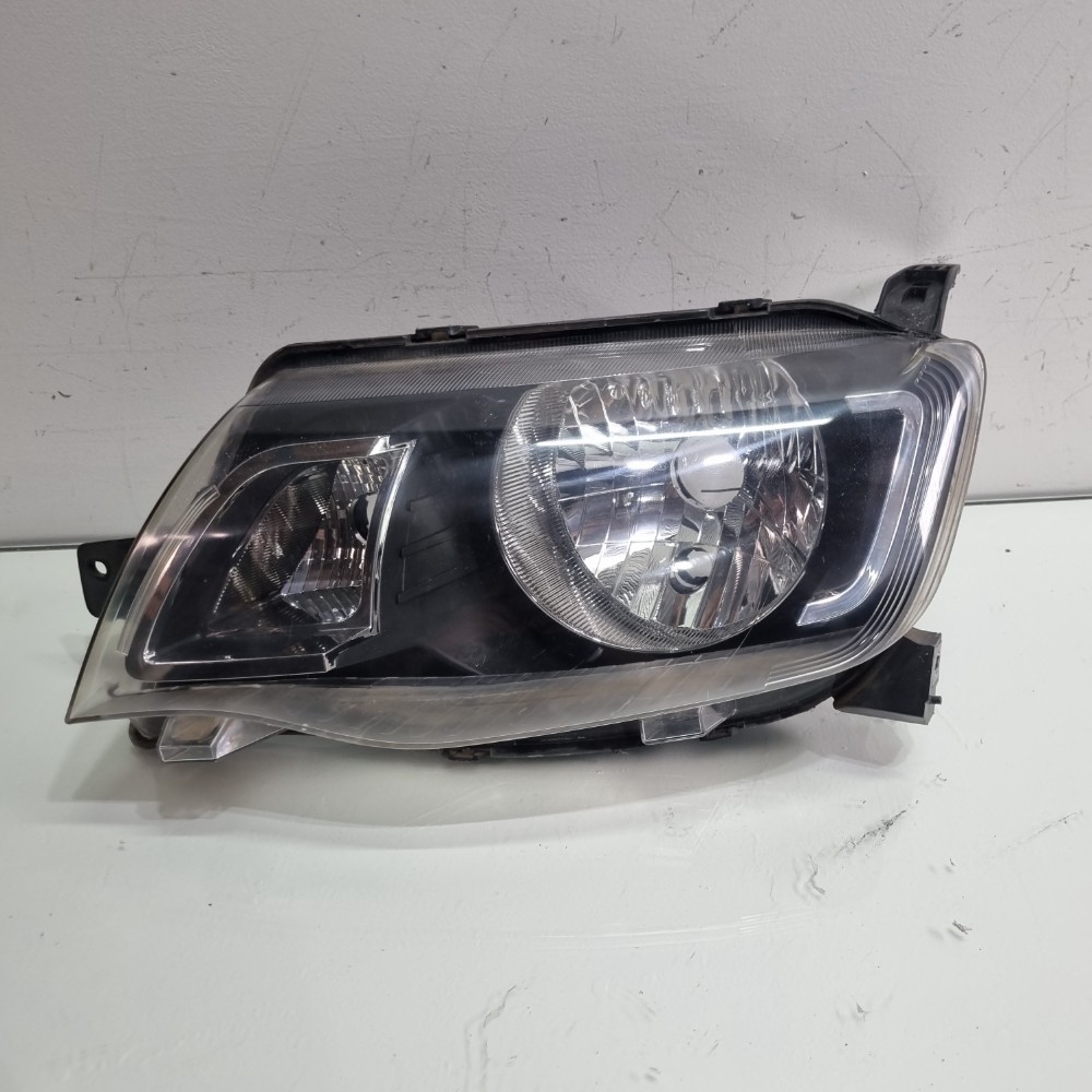 Farol Do Lado Esquerdo Renault Kwid Modelos 2016/2021 Esquerdo/motorista 1