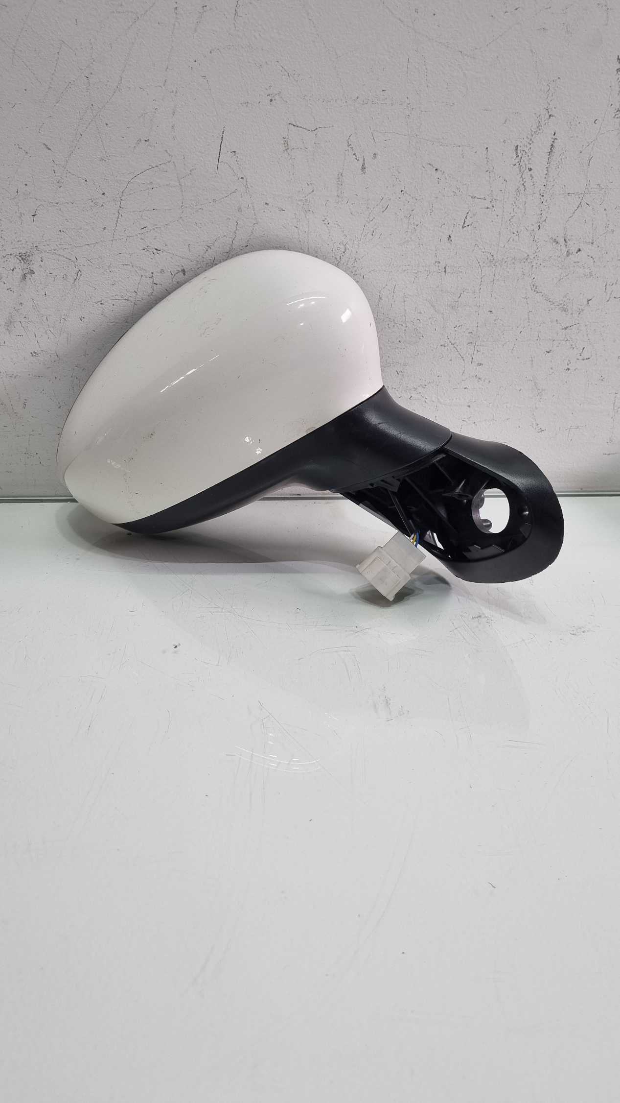 Retrovisor Direito Fiat Punto eletrico  modelo 2009/2019 2