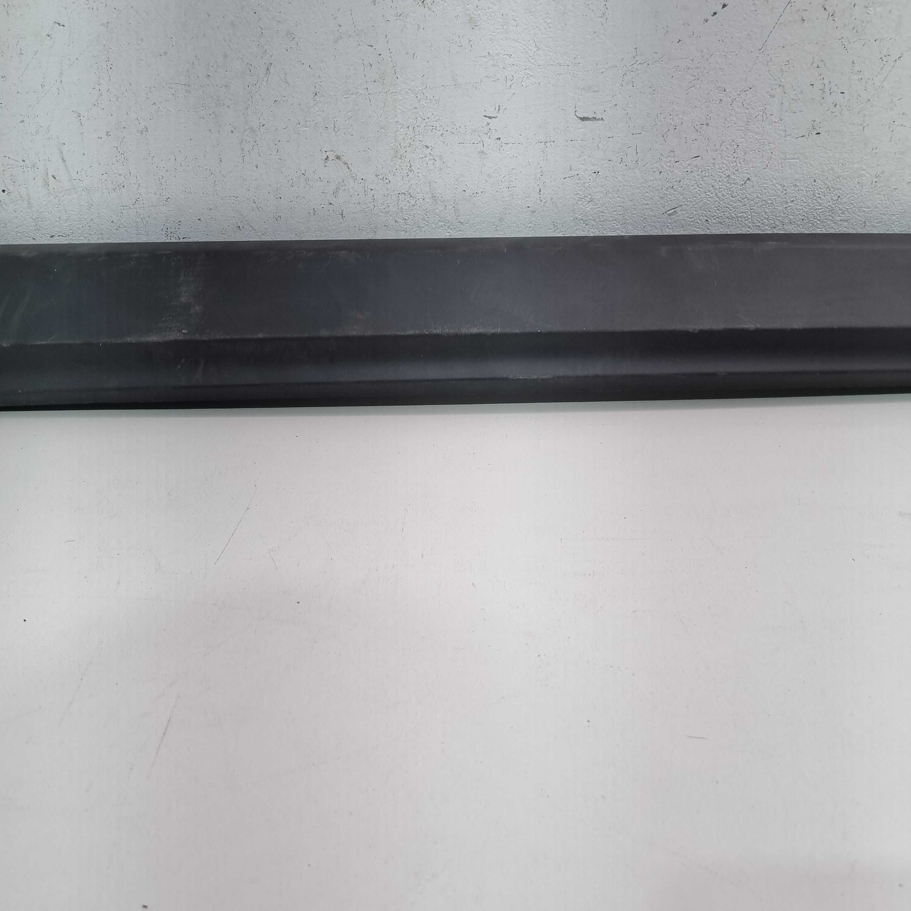 Friso Da Porta Tras Direita Fiat Strada Adventure 2012/2015 Preto 3