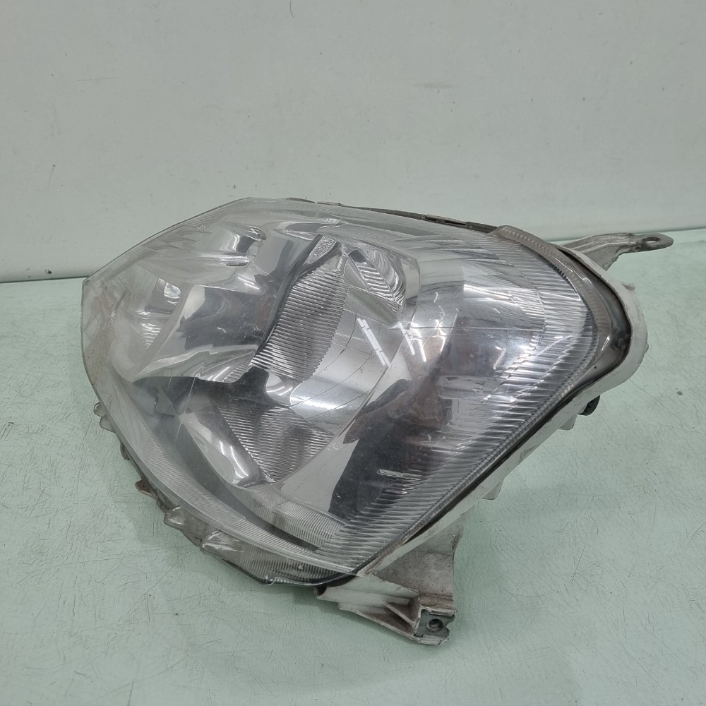 Farol Do Lado Esquerdo Toyota Etios Modelos 2013/2015 Esquerdo/motorista 3