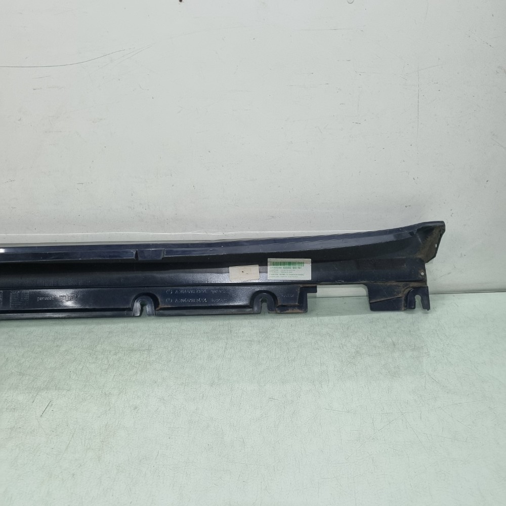 Spoiler Lateral Esquerdo Mercedes-Benz  GLK 250 2010 à 2015 4