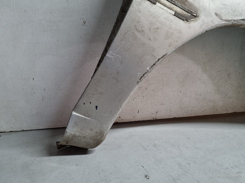 Paralama direito Volkswagen Gol bola 1996/1999 recuperado 4