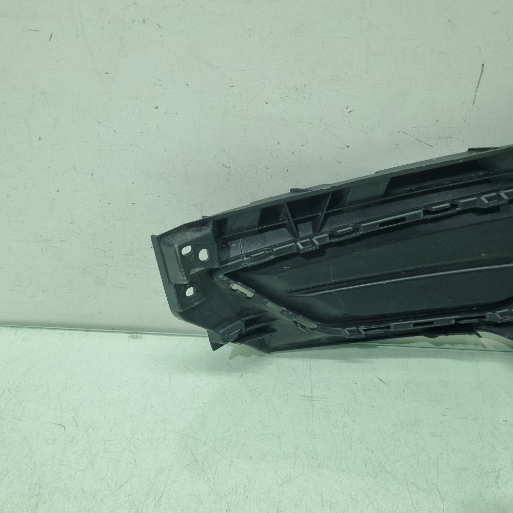 Moldura Do Cibié Esquerdo Volkswagen Polo Modelos 2017/2021 3