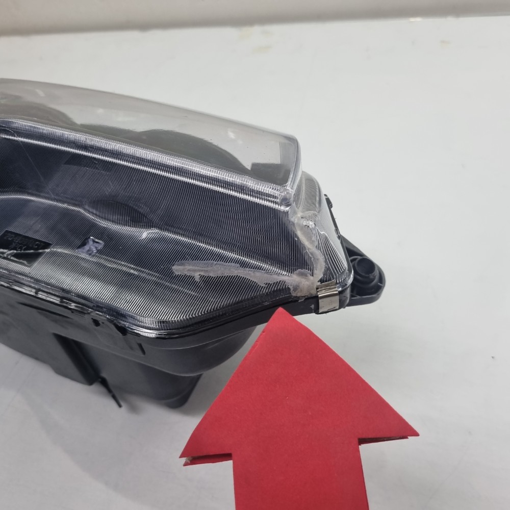Farol Direito Fiat Palio/siena/strada Modelos 2004/2017 Direito/passageiro 7