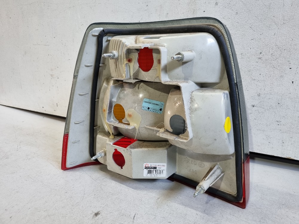 Lanterna Direita Fume Chevrolet Monza 1991/1996 Recuperado. Direito/passageiro 3