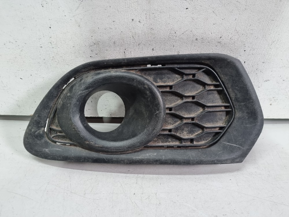 Moldura Do Cibié Esquerdo Renault Sandero 2015/2019 Seminovo 1