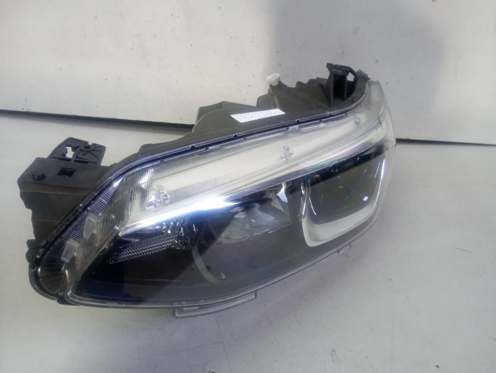 Farol Esquerdo Chevrolet Tracker 2020/2024 Original Esquerdo/motorista 3