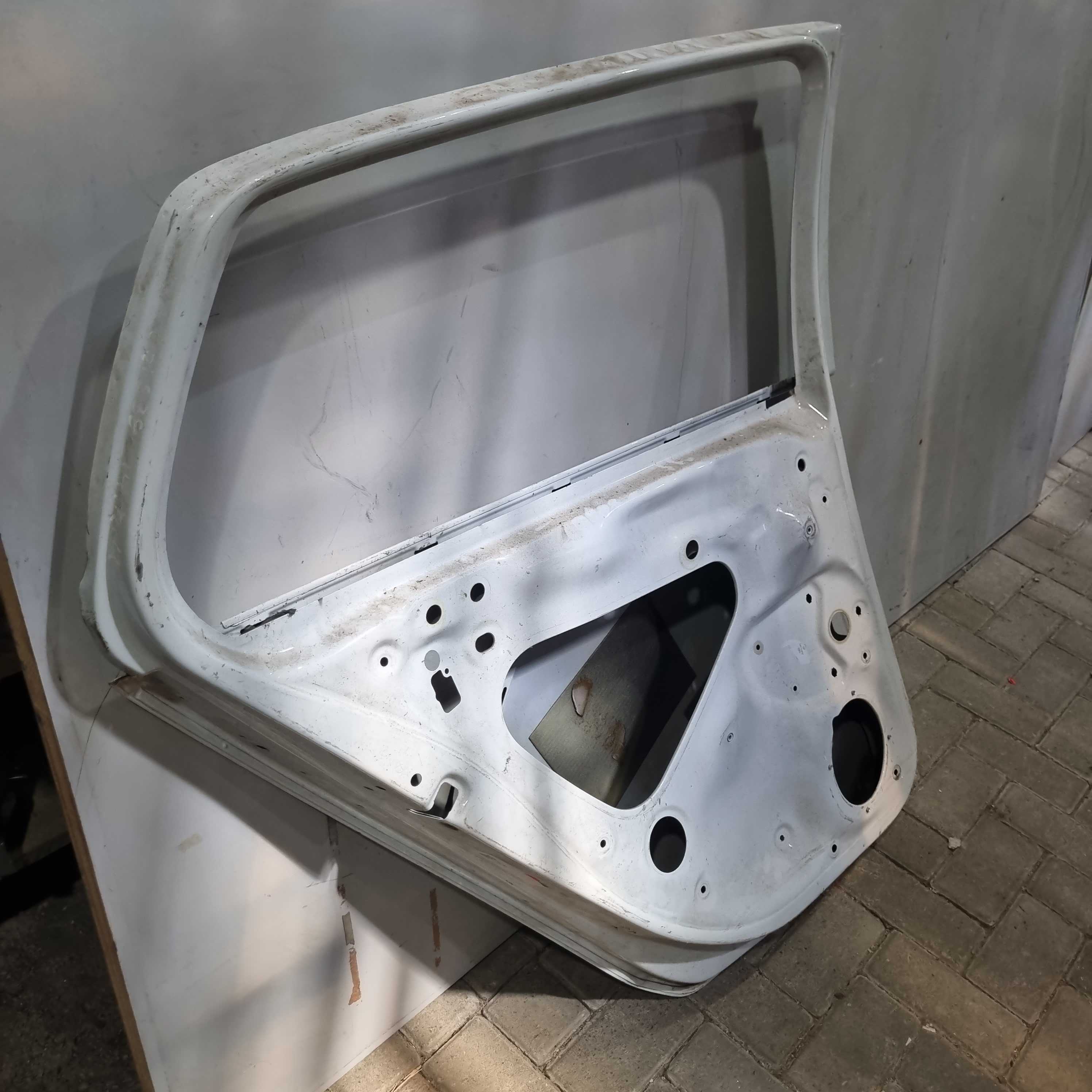 Porta Traseira Do Lado Esquerdo Volkswagen Golf 2015/2018 1