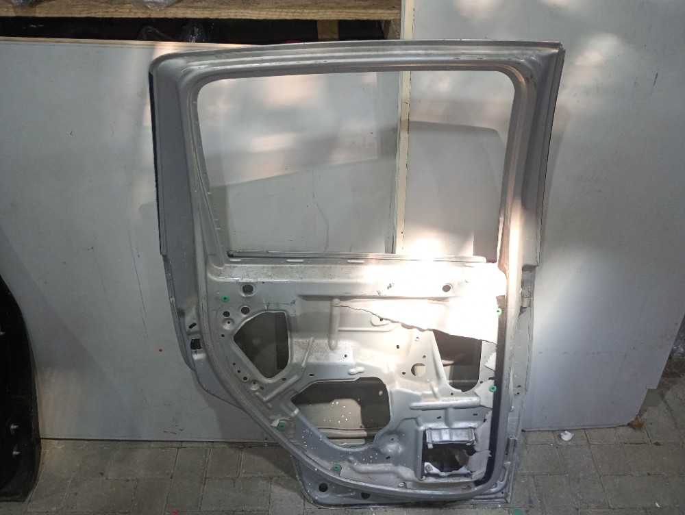 Porta Traseira Do Lado Esquerdo Fiat Idea Modelos 2011/2015 4