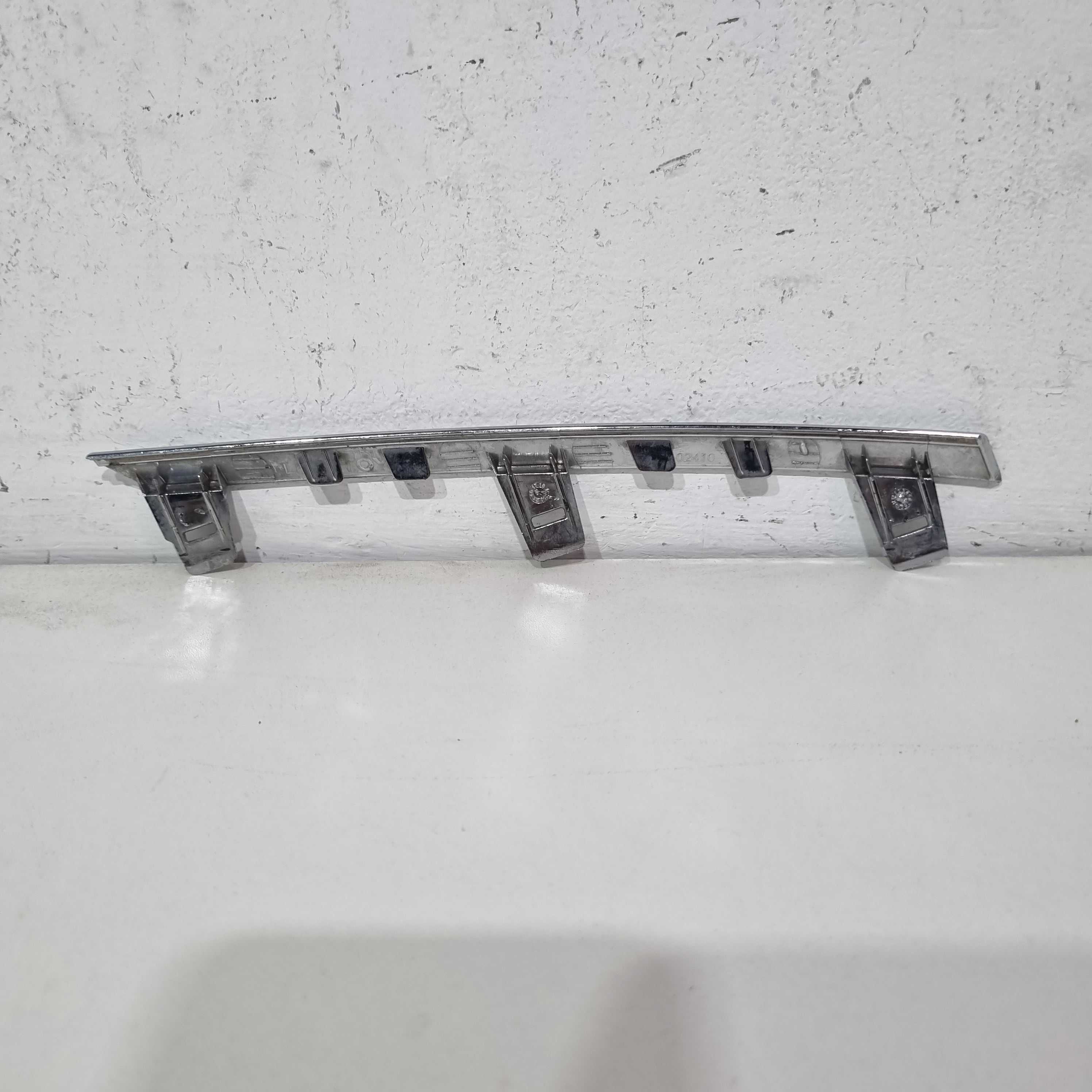 Moldura Cromada Esquerda Da Grade Frontal Corolla 2015/2017 Cromado 4