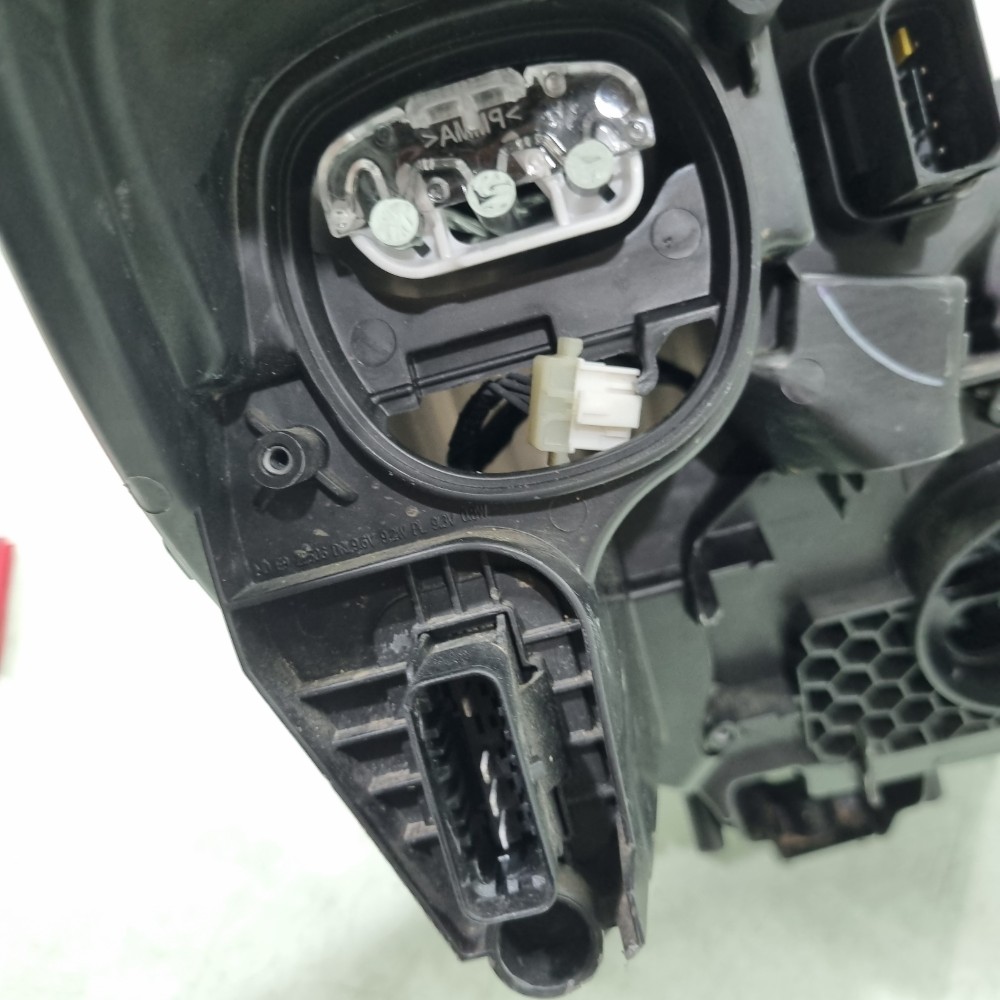 Farol Dianteiro Esquerdo Full Led Peugeot 208 2020/2024 Esquerdo/motorista 8