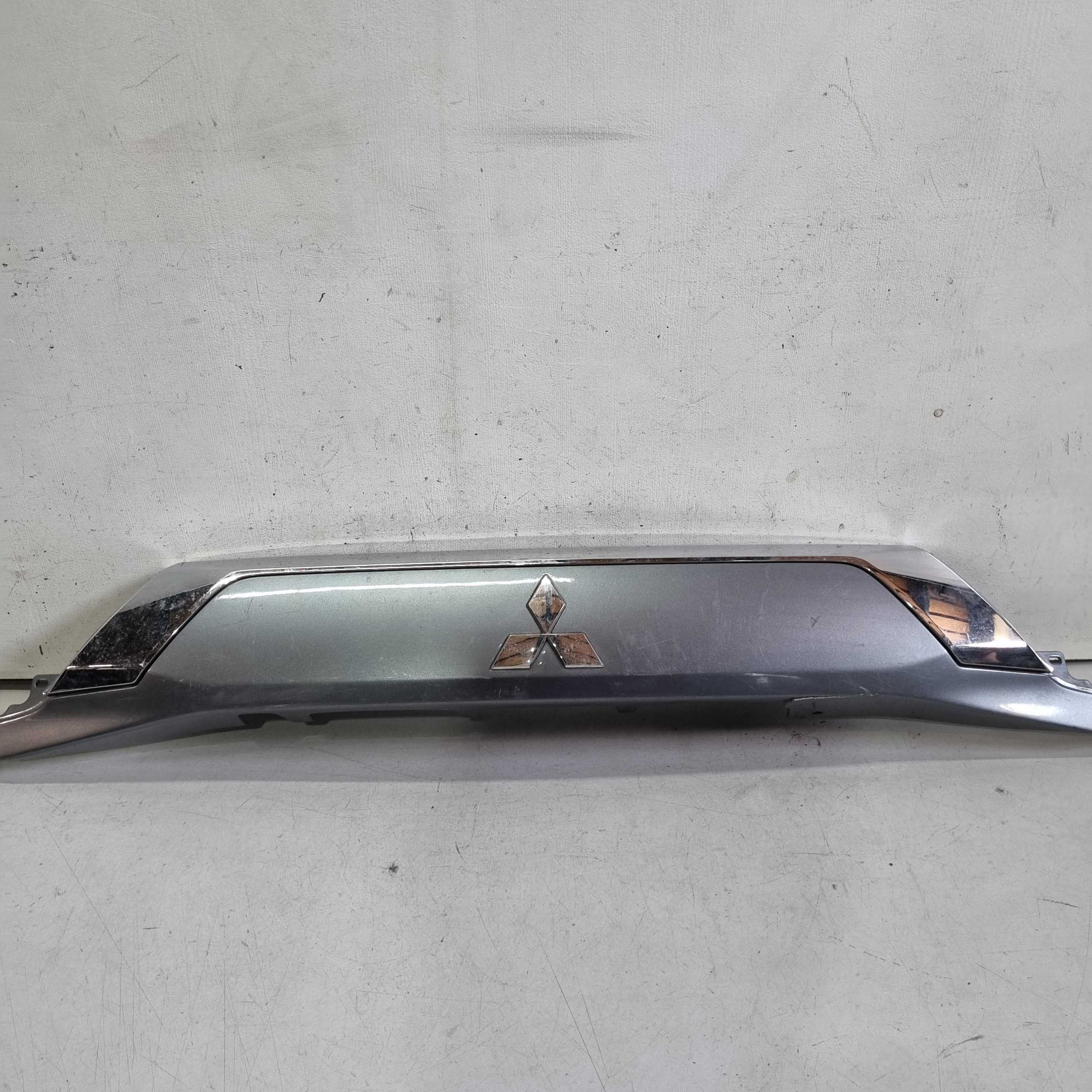 Moldura Da Tampa Traseira Outlander Anos 2016/2019 Seminovo. 3