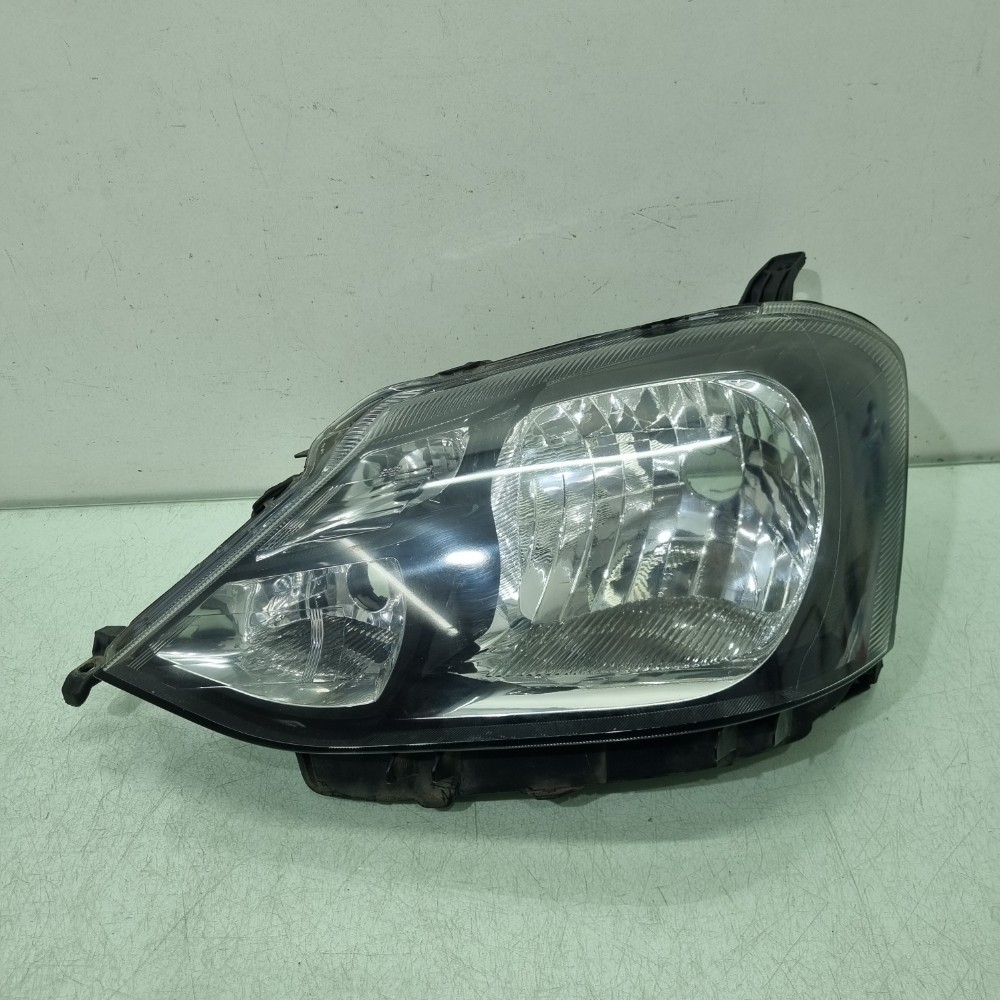 Farol Do Lado Esquerdo Máscara Negra Toyota Etios 2016/2020 Esquerdo/motorista 1
