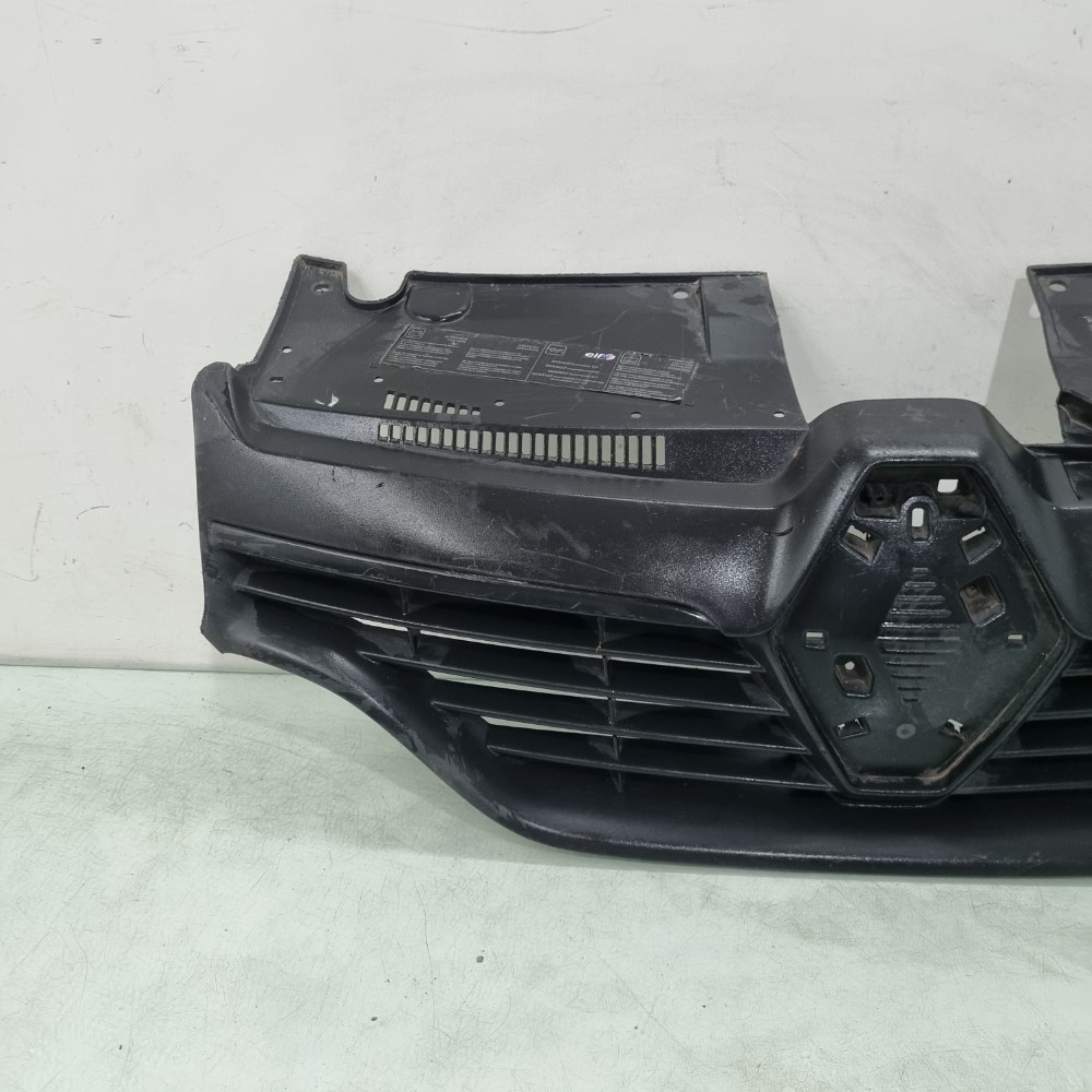 Grade Dianteira Superior Renault Logan  Modelos 2015/2018 2