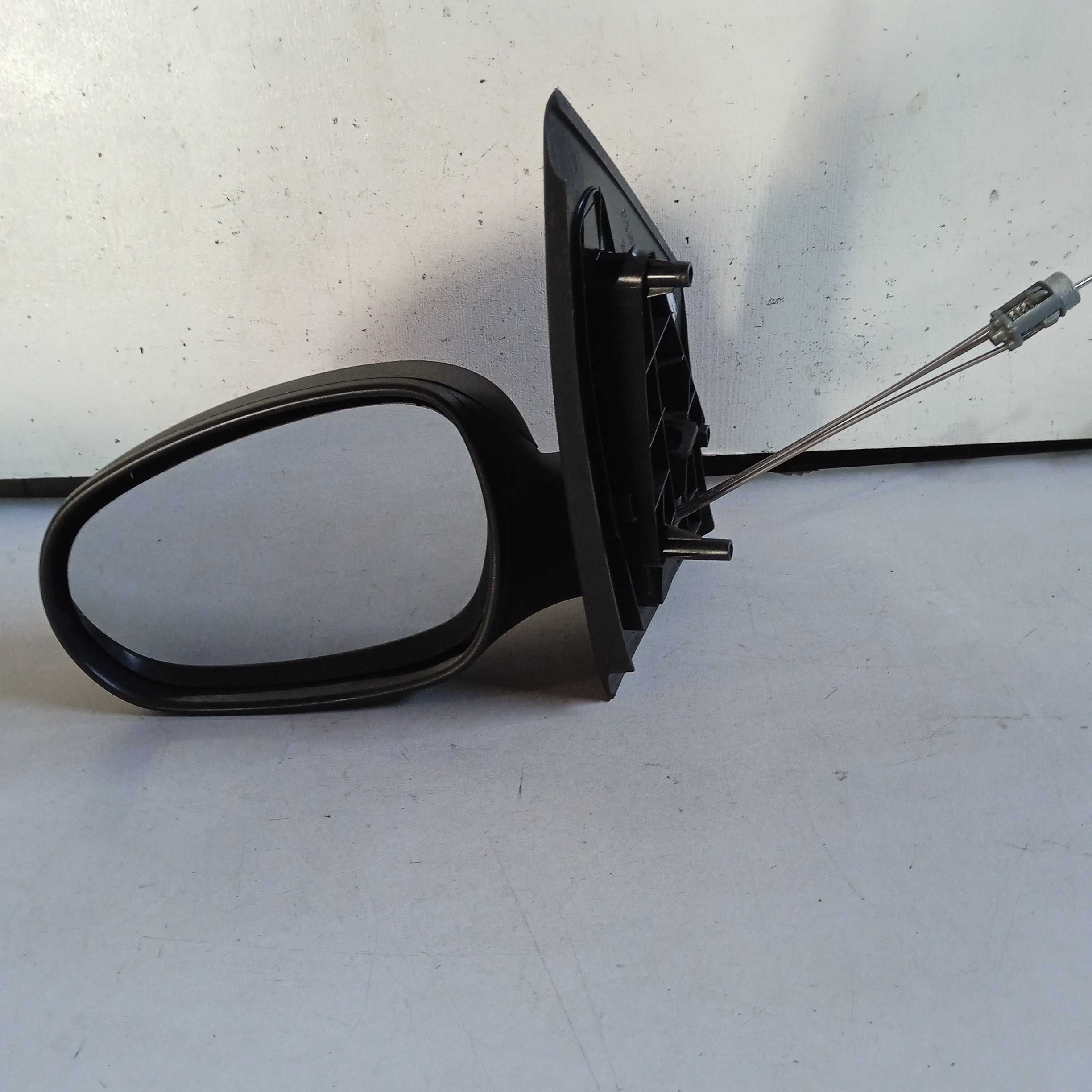 Retrovisor Esquerdo Manual Fiat Palio 2013/2018 Recuperado 1