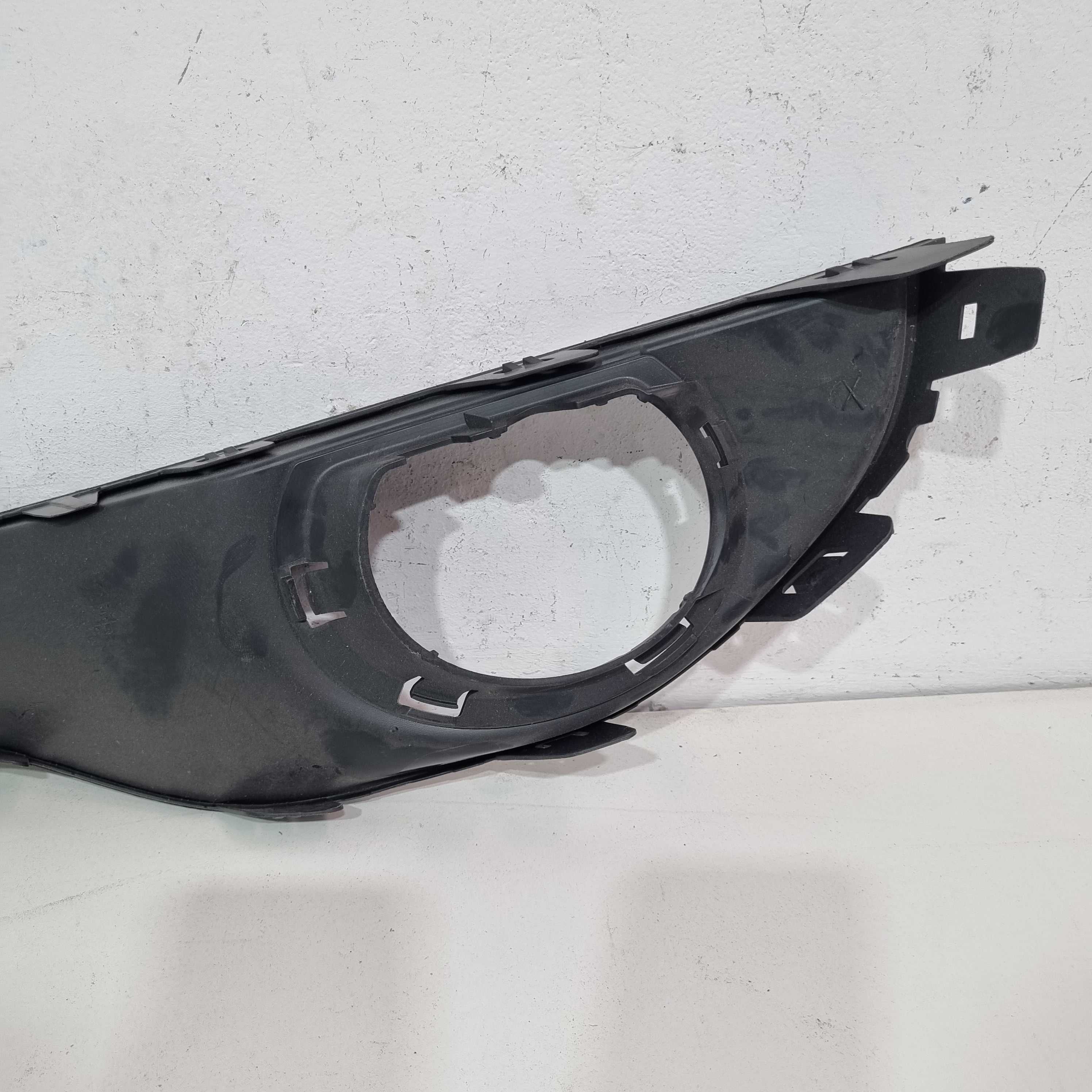 Moldura Do Farol De Milha Direito Chevrolet S-10 2017/2020 Direito 5