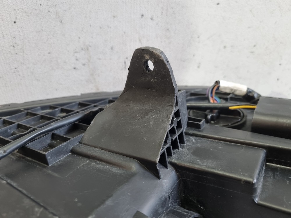 Farol Esquerdo Sem Led Chevrolet Cruze 2017/2021 Recuperado. 9