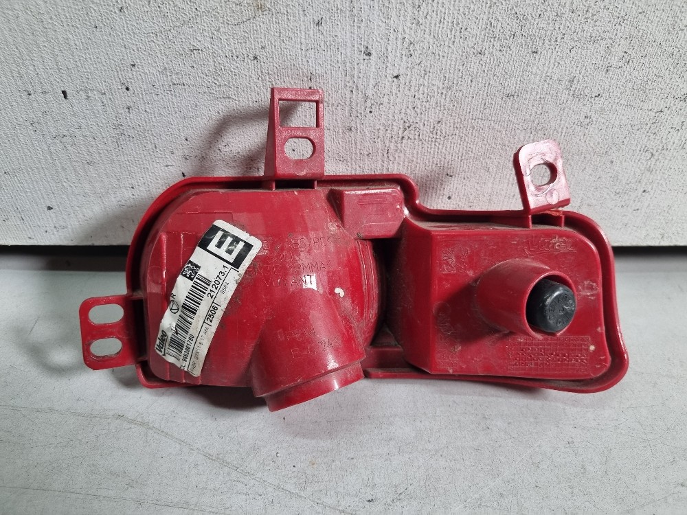 Luz De Neblina Esquerda Peugeot 207 Sedan 2008/2012 Seminova 3