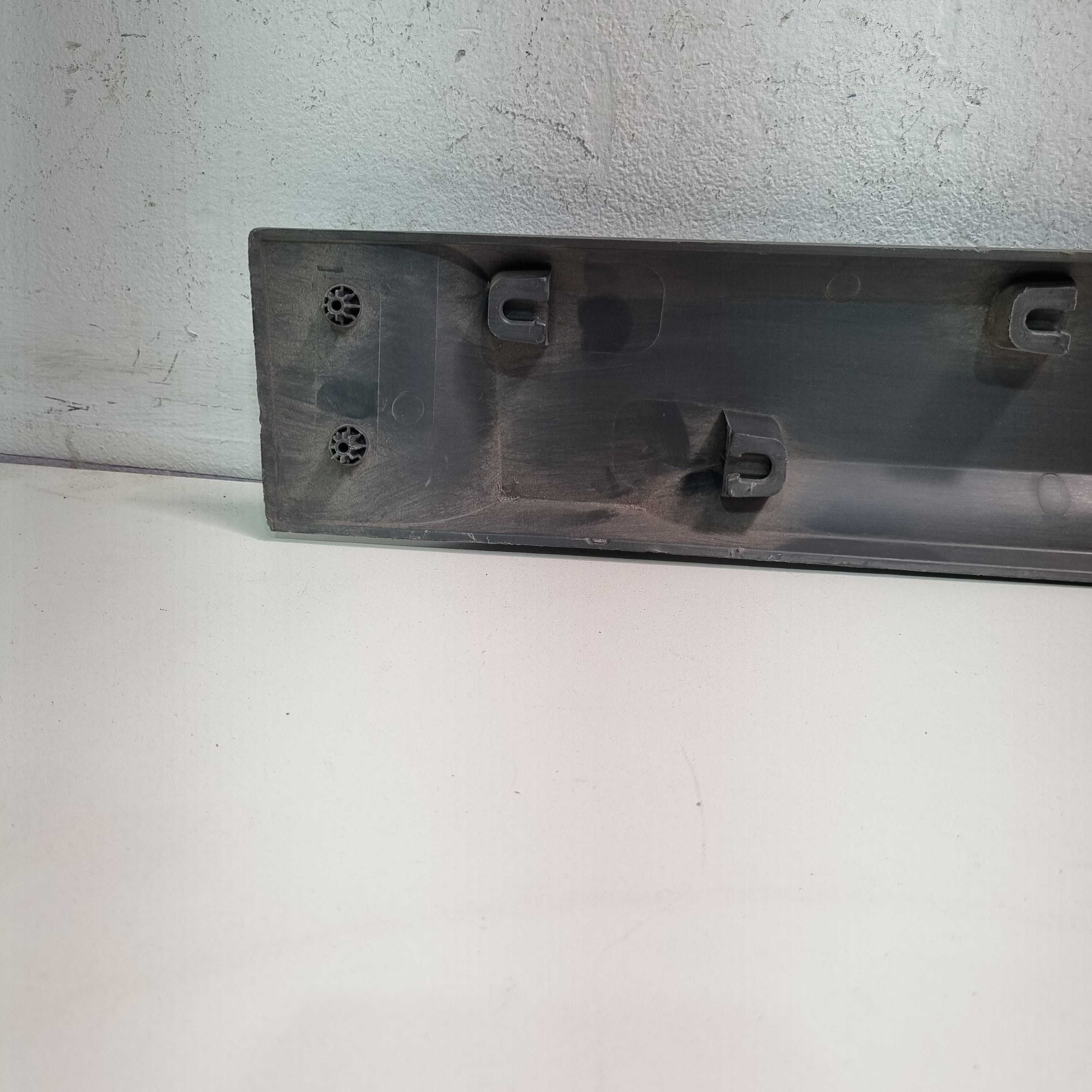 Friso Da Porta Tras Direita Fiat Strada Adventure 2012/2015 Preto 7