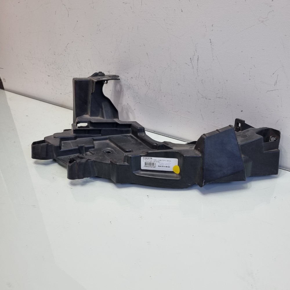 Suporte Do Farol Direito Renault Fluence 2011/2019 3