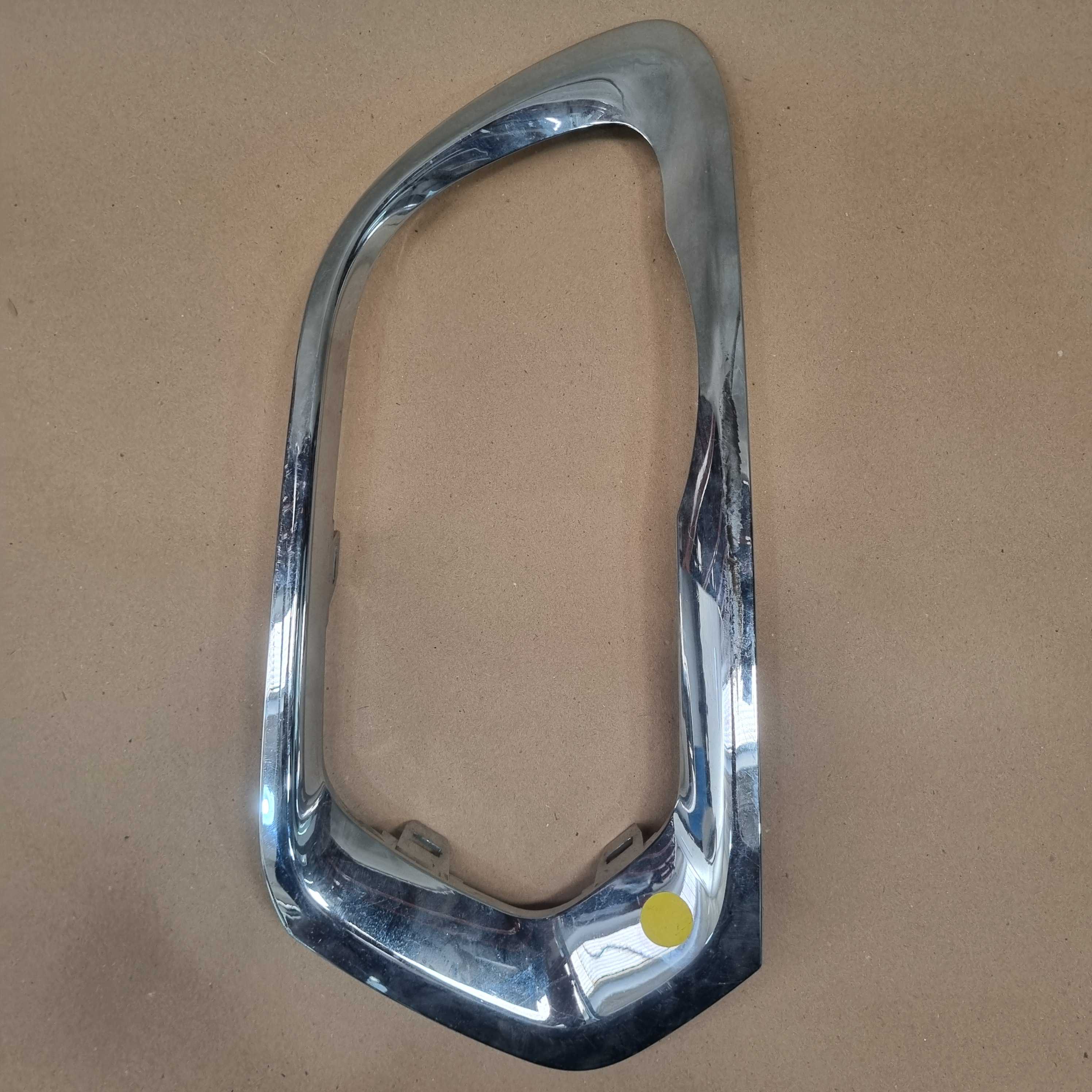 Friso Moldura Farol Milha Esquerdo Renault Sandero 2015/2019 Cromado 3