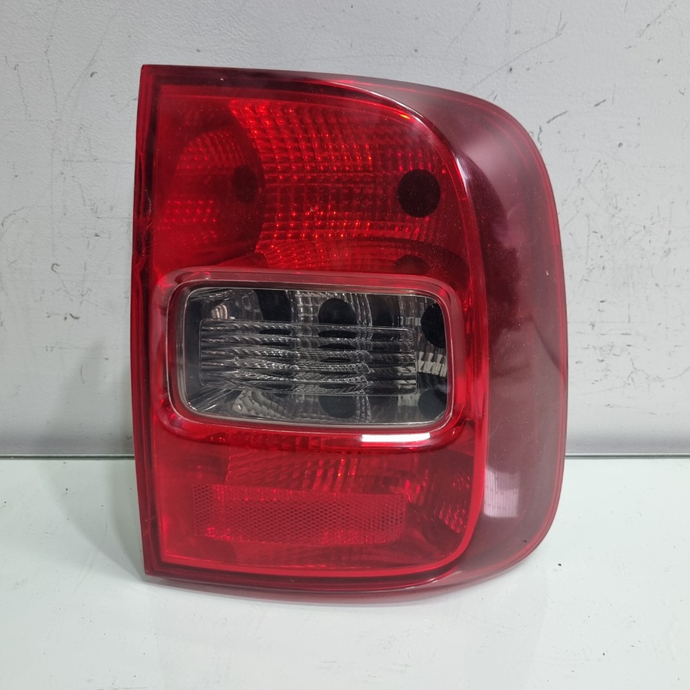 Lanterna Do Lado Direito Volkswagen Saveiro 2009/2015 Direito/passageiro 1