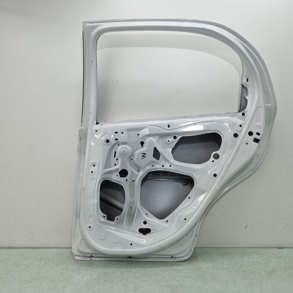 Porta Traseira Lado Direito Toyota Etios Hatch 2013 À 2019 4