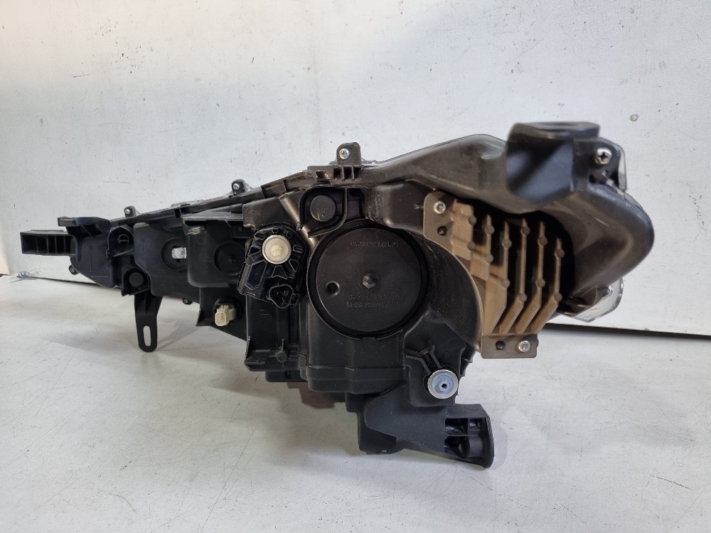 Farol Direito Do Toyota Corolla Cross 2023/2025 Recuperado. Direito/passageiro 4