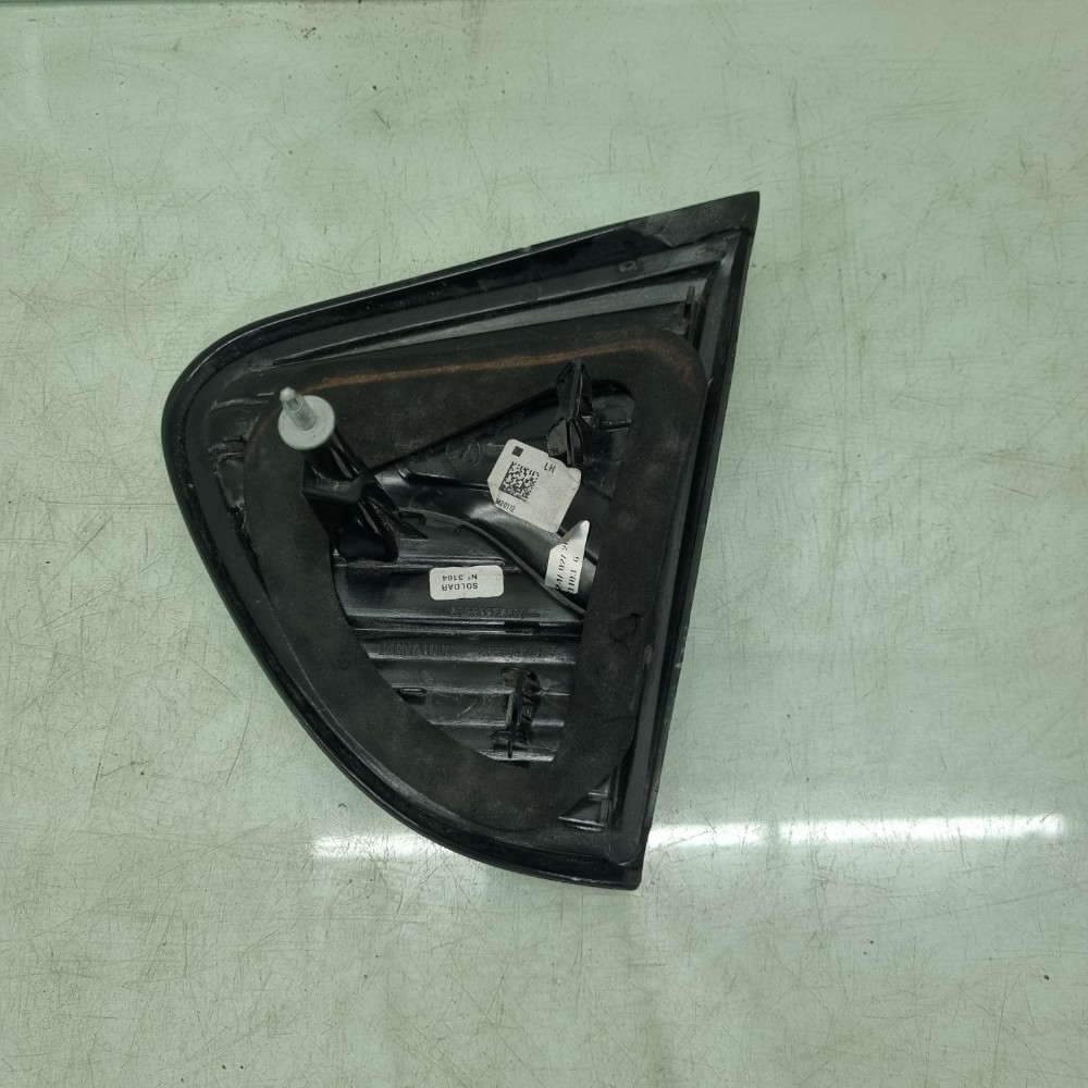 Lanterna Esquerda Da Tampa Traseira Renault Captur 2017/2021 4