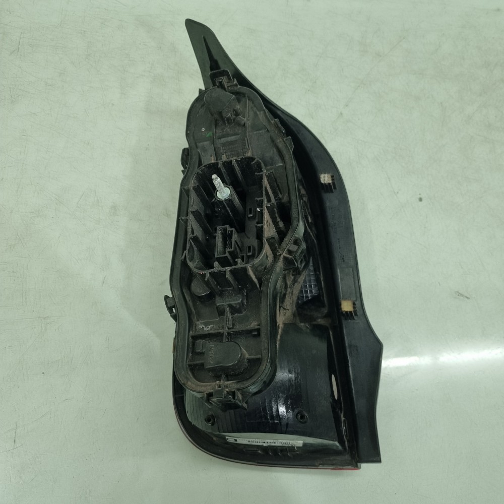 Lanterna Lado Direito Do Volkswagen Up 2013/2019 Direito/passageiro 5