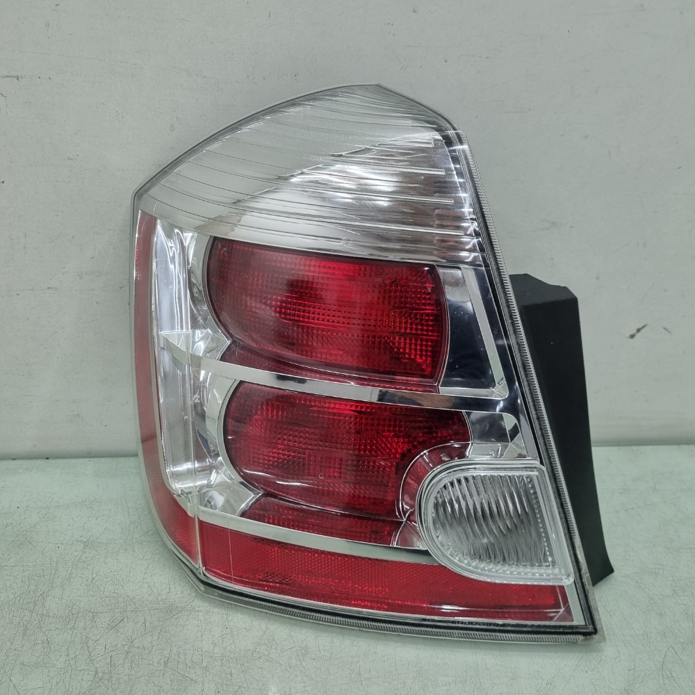Lanterna Esquerda Original Nissan Sentra 2008/2011 2