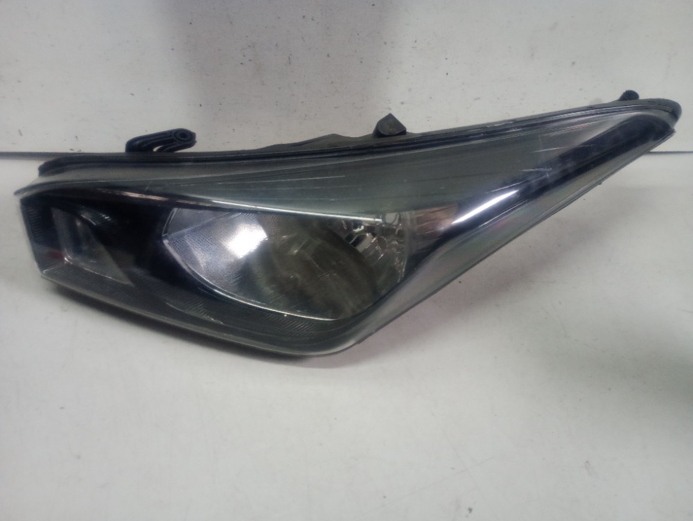 Farol Esquerdo Do Hyundai M/negra 2013/2018 Recondicionado. Esquerdo/motorista 1