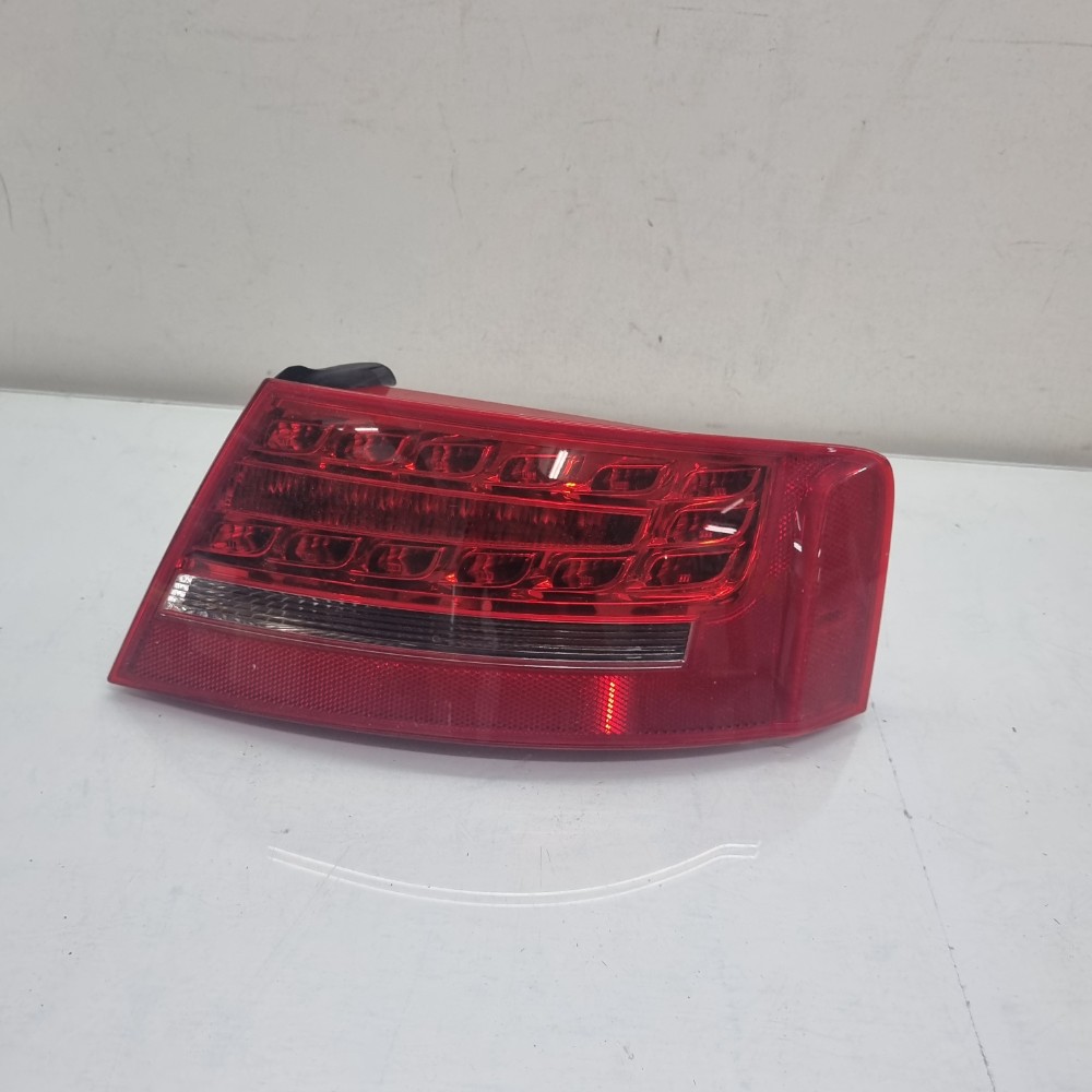 Lanterna Do Lado Direito Audi A5 Modelos 2009/2010/2011 1