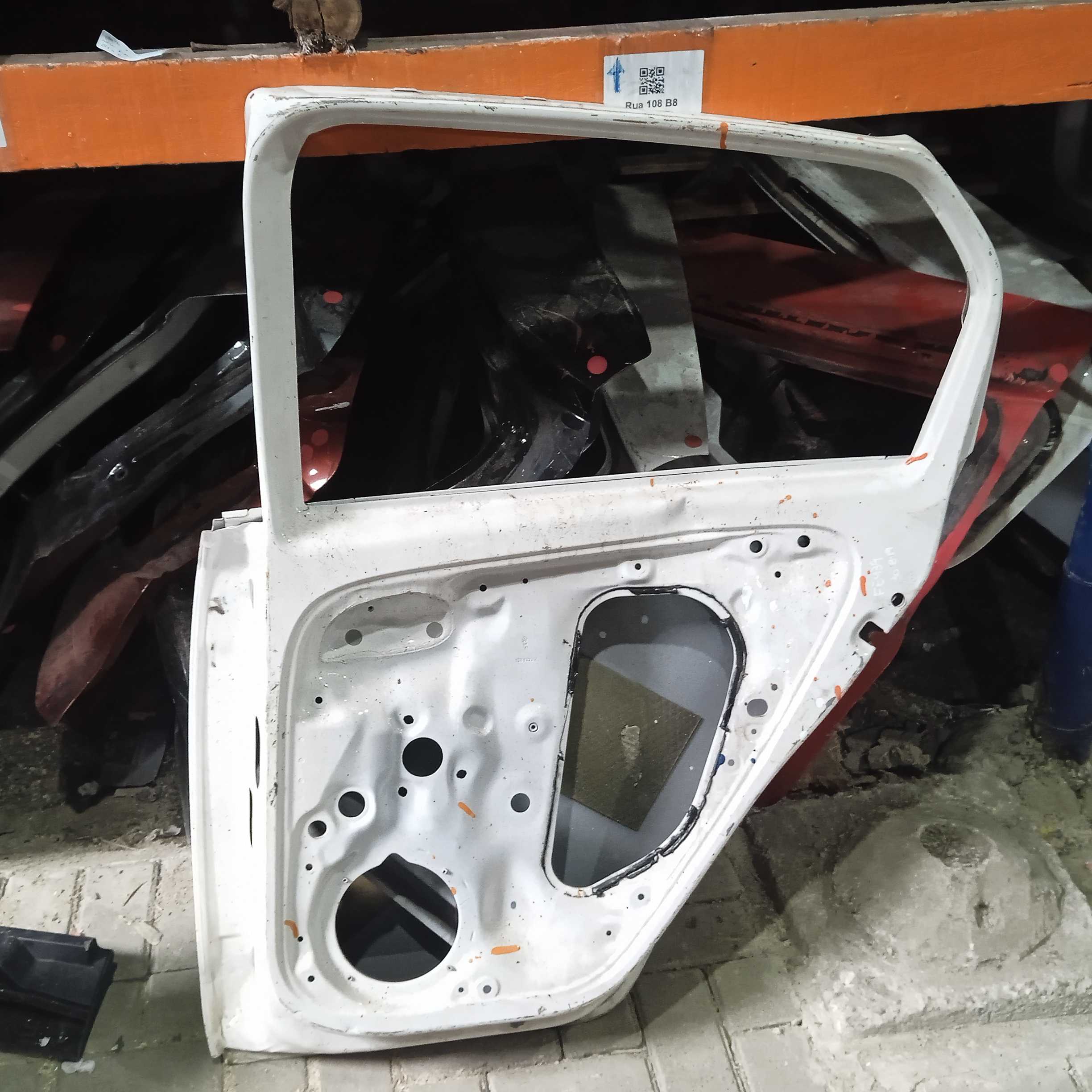 Porta traseira lado direito Up 2013 a 2020 2