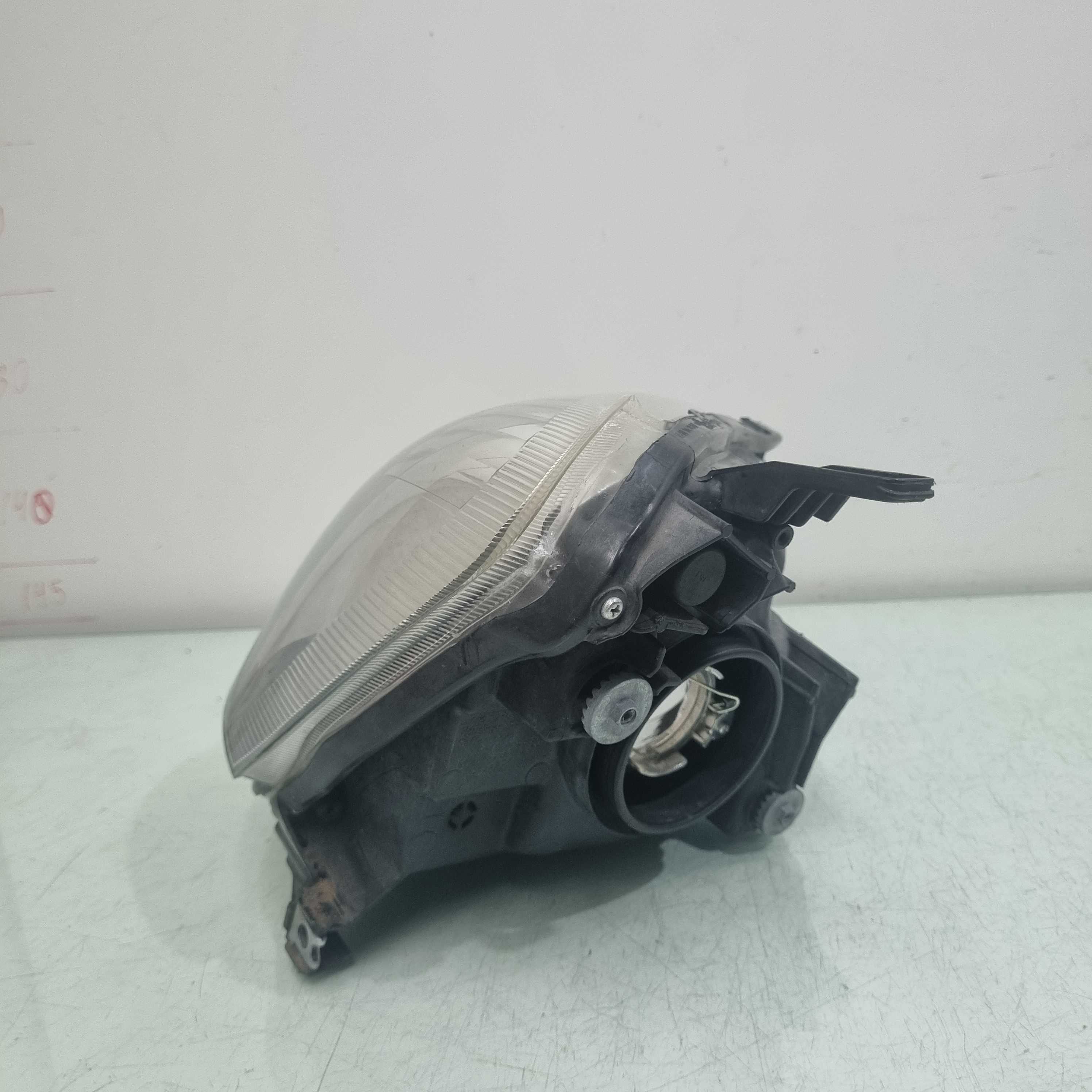 Farol Do Lado Esquerdo Toyota Etios Modelos 2013/2019 Esquerdo/motorista 3