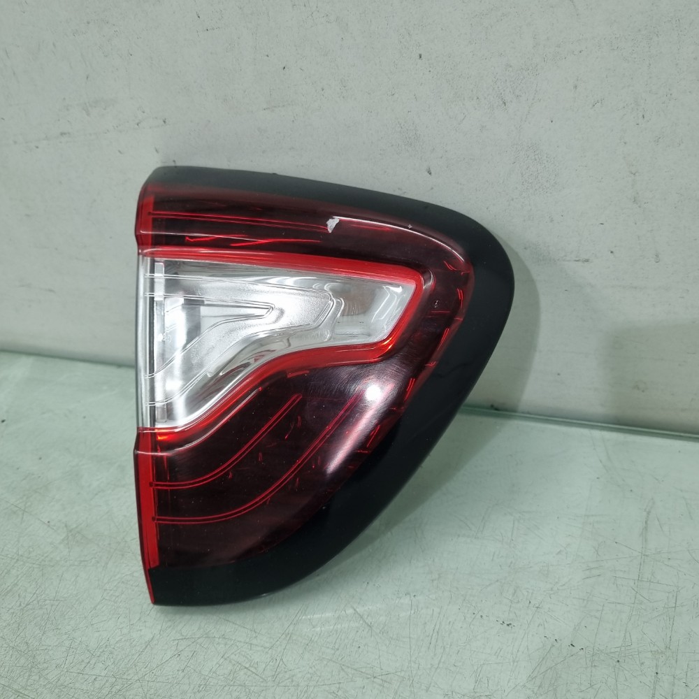 Lanterna Esquerda Da Tampa Traseira Renault Captur 2017/2021 1