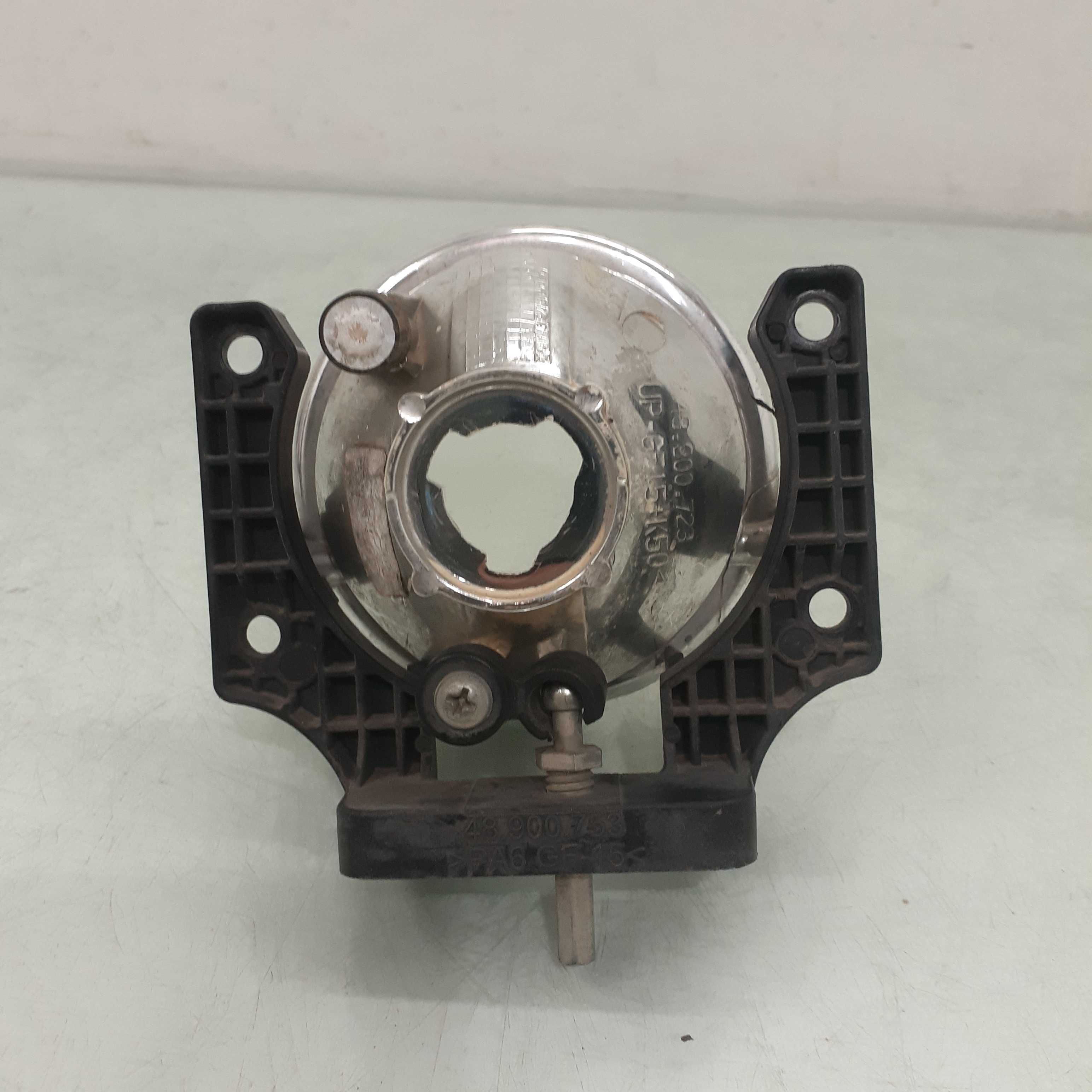 Farol De Milha Esquerdo Fiat Punto 2013/2016 Recuperada 1