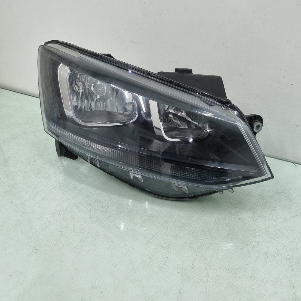 Farol Lado Direito Volkswagen Fox Friso Preto 2015 À 2020 Direito/passageiro 2