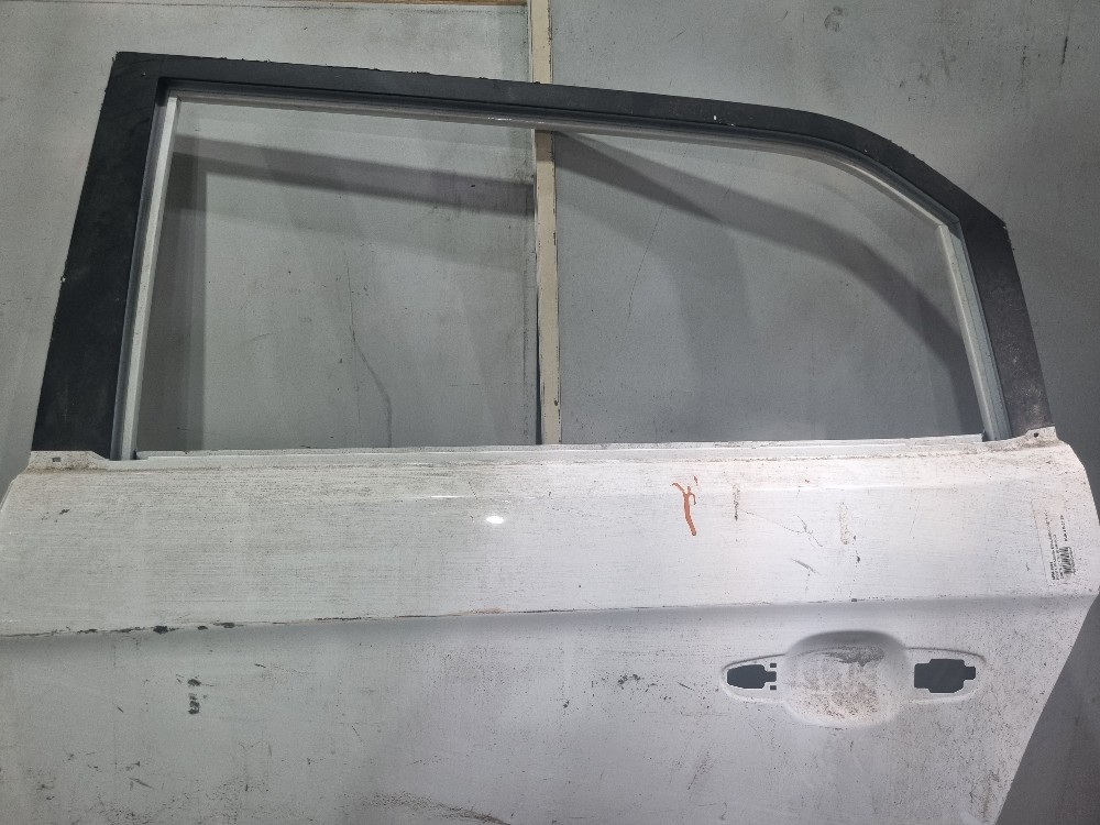 Porta traseira esquerda Hyundai Creta 2017/2022 recuperada 3