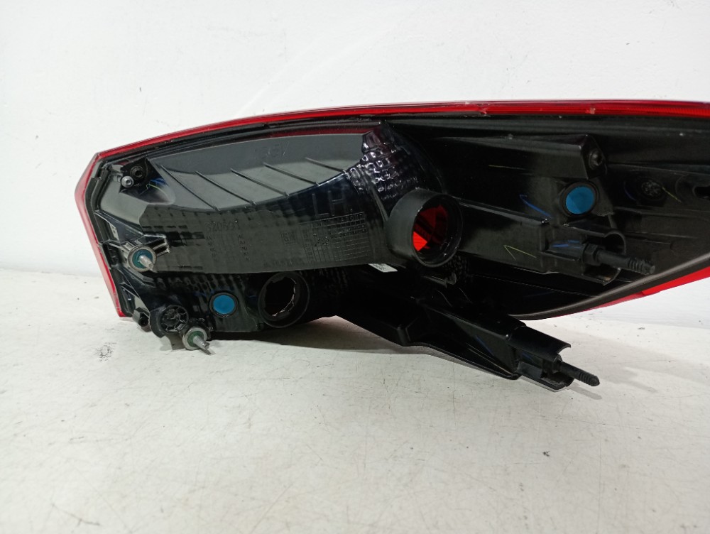 Lanterna Esquerda Onix Sedan 2020/2022 Recuperada 2