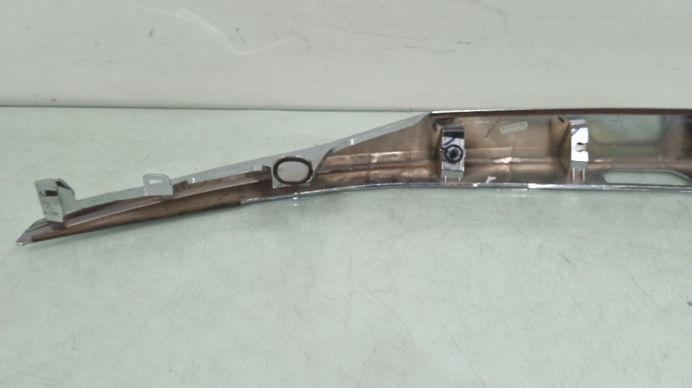 Friso Cromado  Tampa Traseira  Hilux Sw4 2020/2023 Seminovo. 4