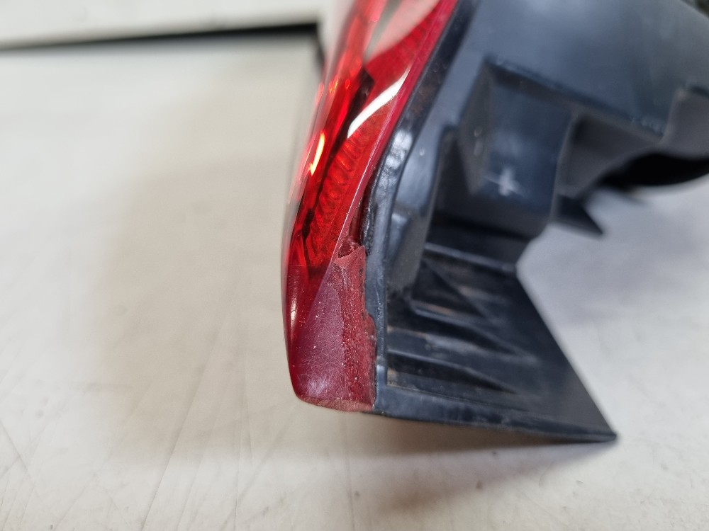 Lanterna Esquerda Tampa Toyota Yaris Sedan 2018/2022 Esquerdo/motorista 8