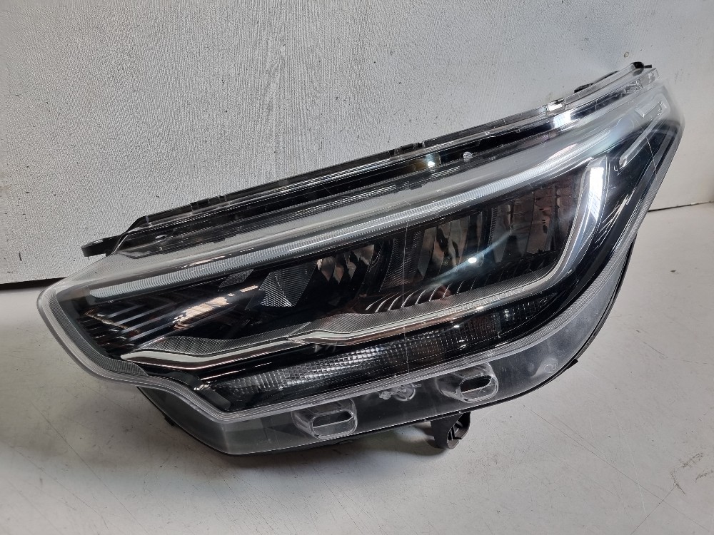 Farol Esquerdo Full Led Fiat Strada 2020/2025 Recuperado 2