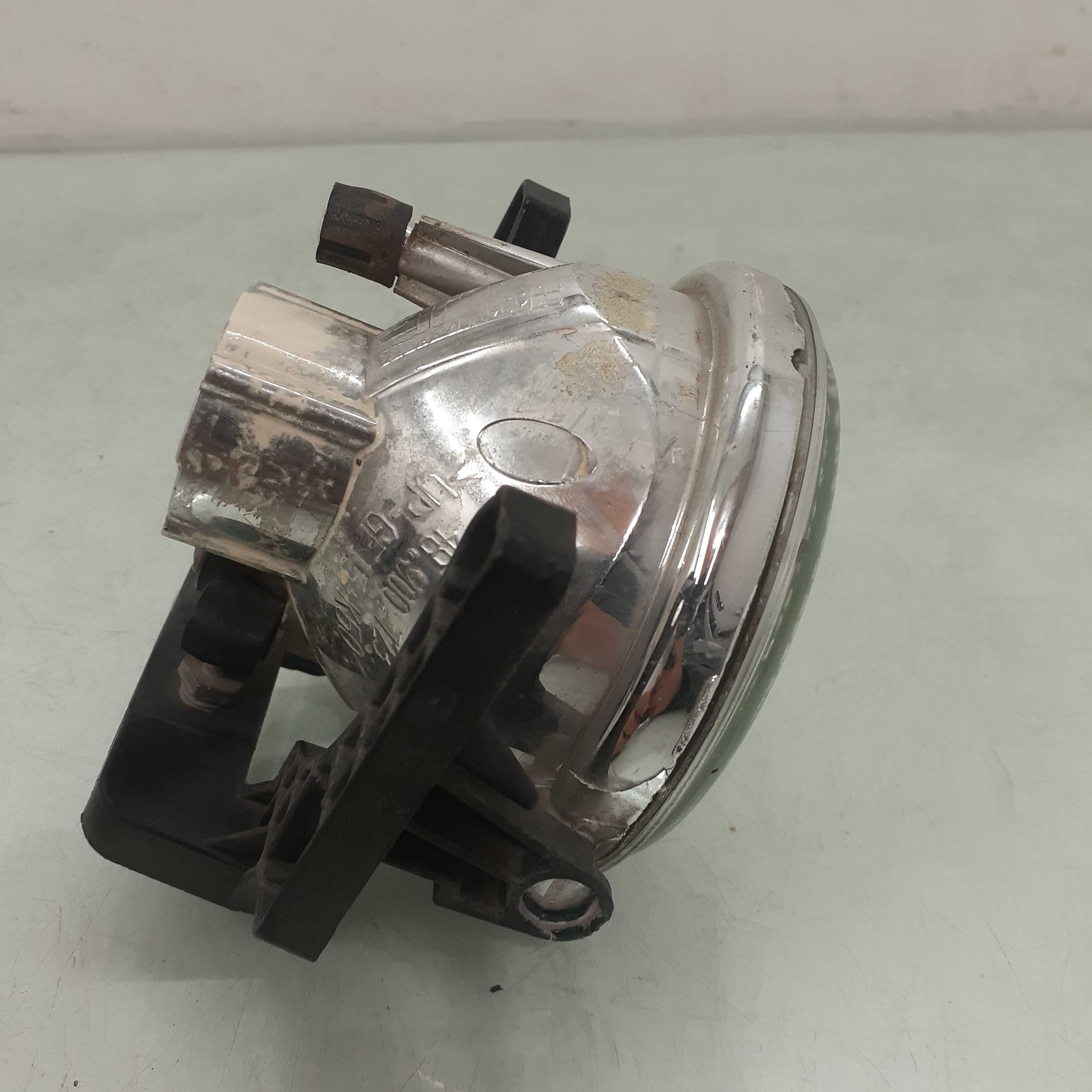 Farol De Milha Esquerdo Fiat Punto 2013/2016 Recuperada 2