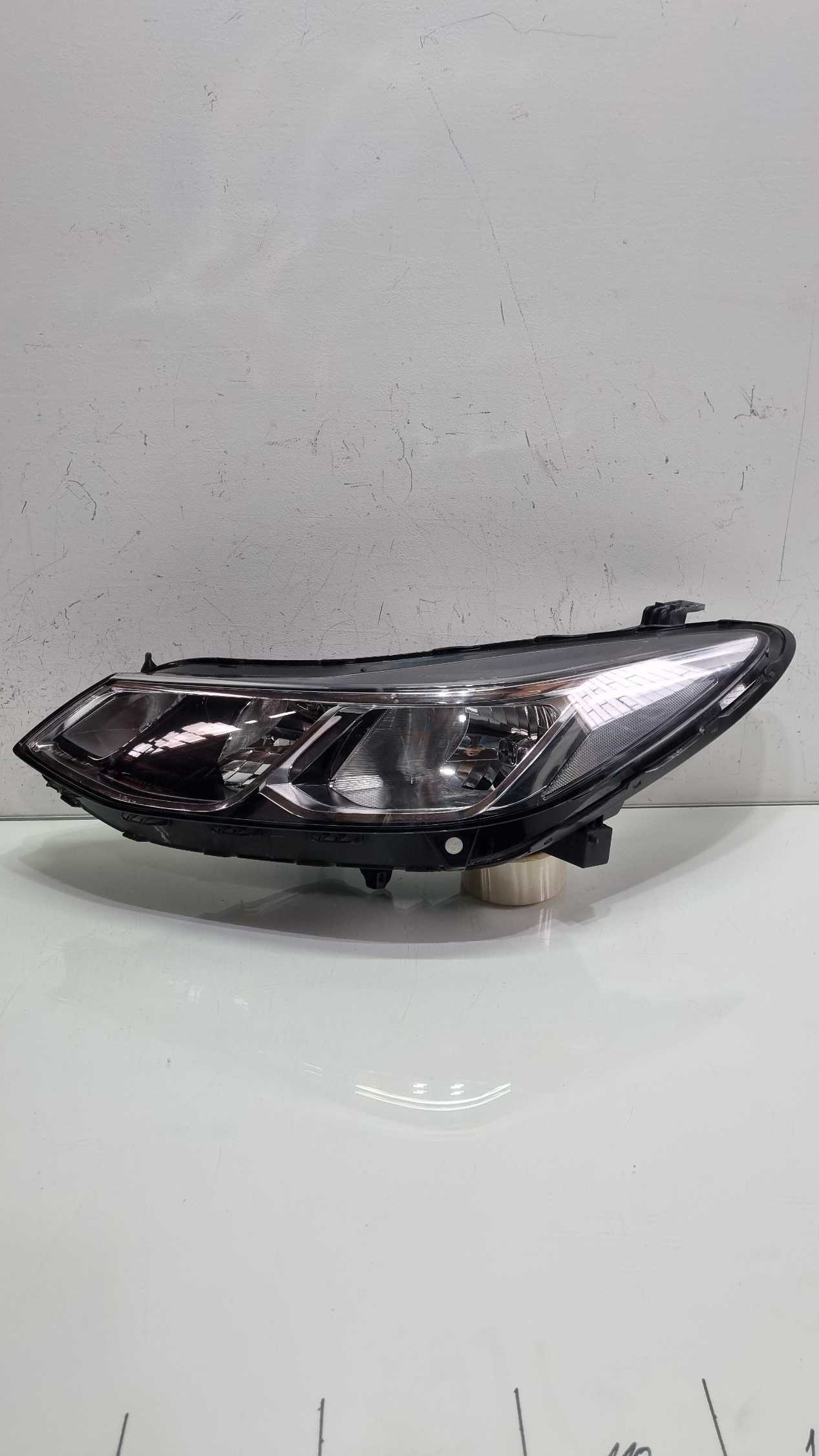 Farol lado esquerdo Chevrolet Cruze 2017/2022 3
