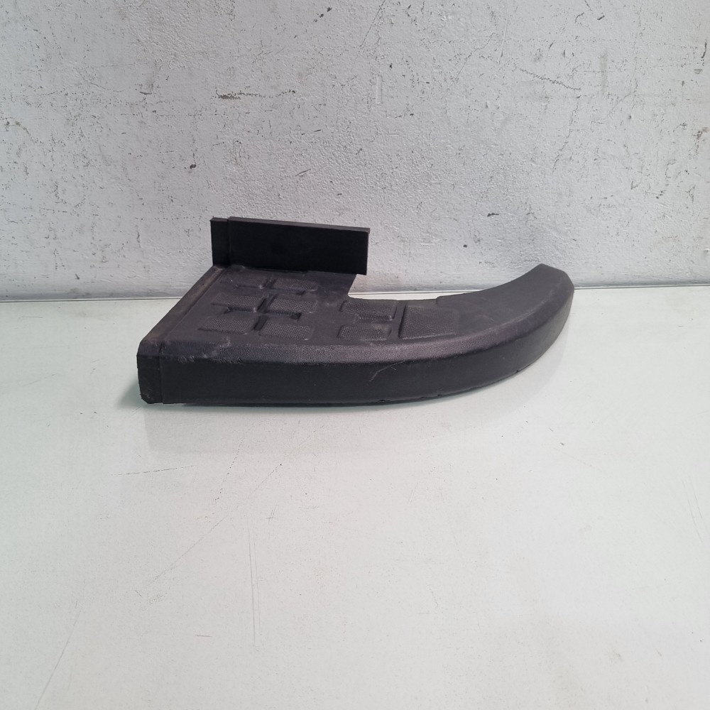 Pisante Direito Parachoque Traseiro Chevrolet S10 2012/2022 6