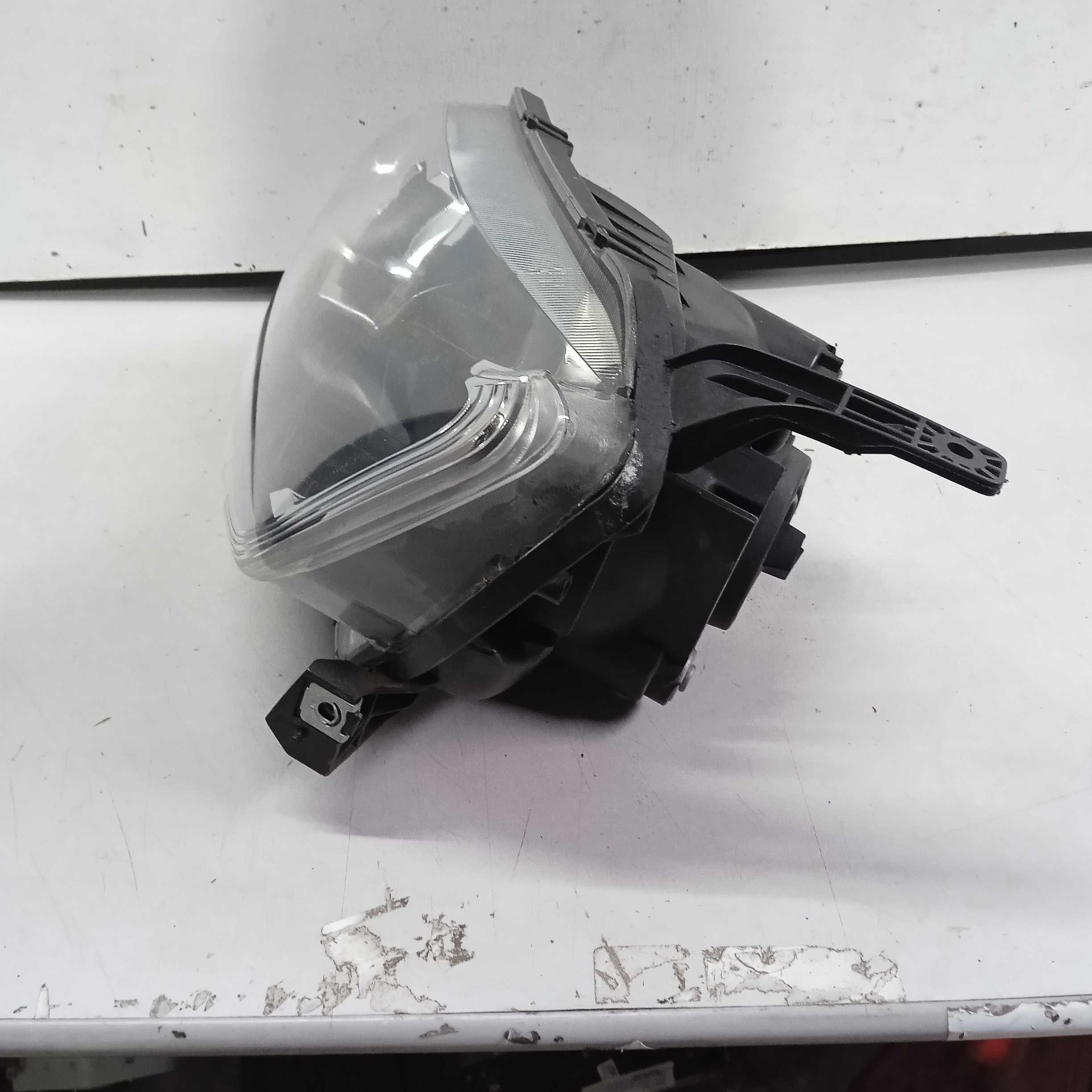 Farol Esquerdo Renault Kwid Ano 2017 / 2021 Recuperado 2