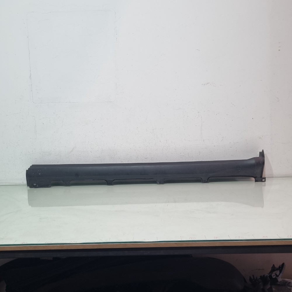 Spoiler Lateral Direito Fiat Toro Modelos 2016/2019 1