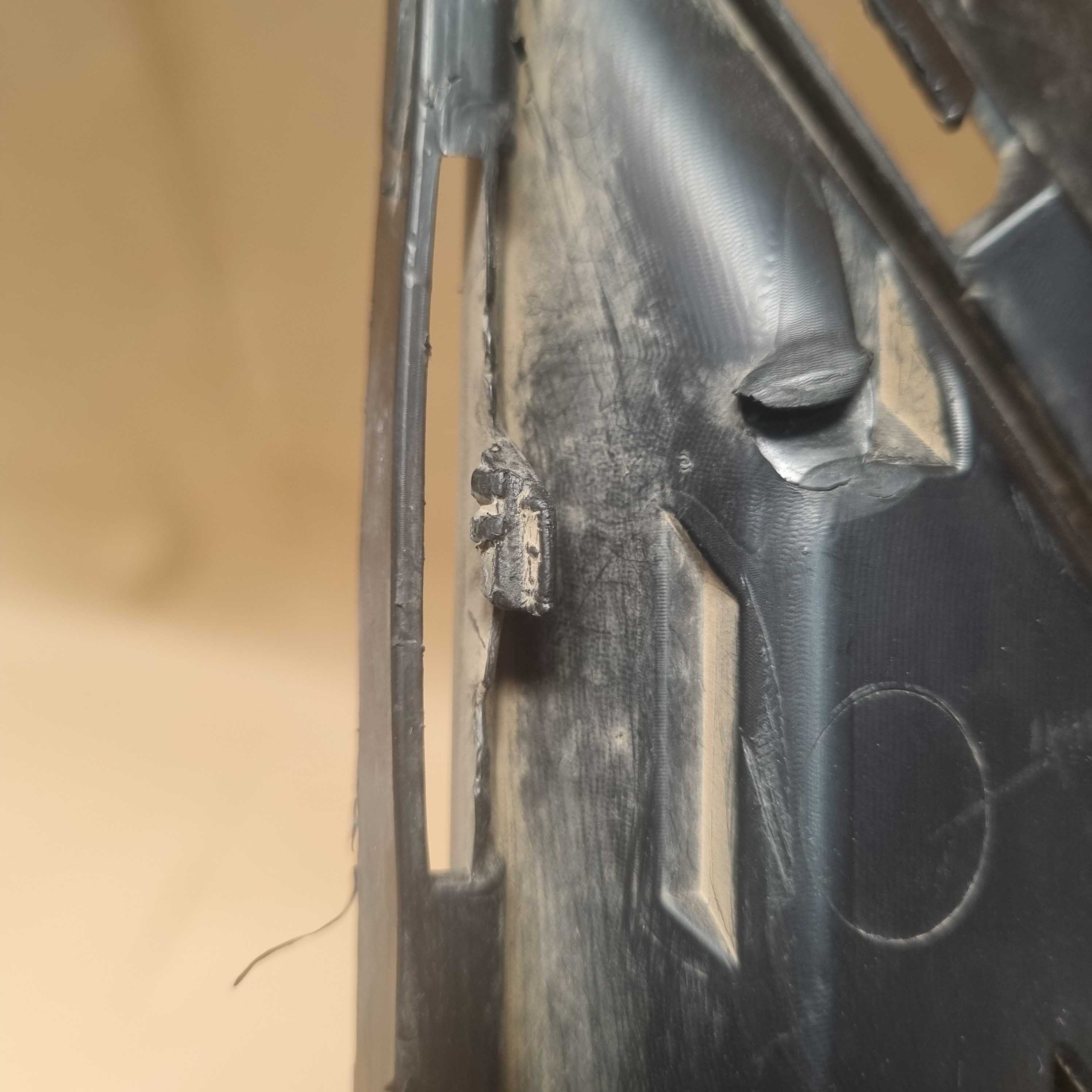 Moldura Farol De Milha Esquerdo Chery Tiggo 5 2017/2021 Preto Esquerdo 7